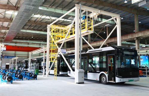 8月28日,吉利远程新能源商用车醇氢生态大庆工厂产品正式下线