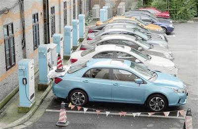 新能源汽车:好风频借力 提速正当时
